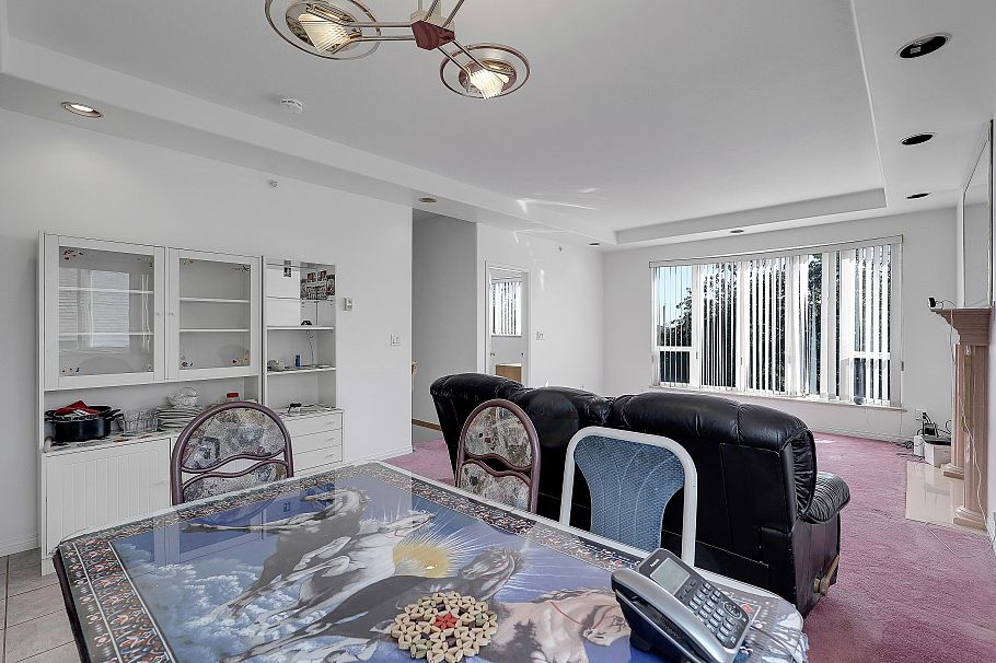 1257 E 60th Avenue Vancouver, BC - 8