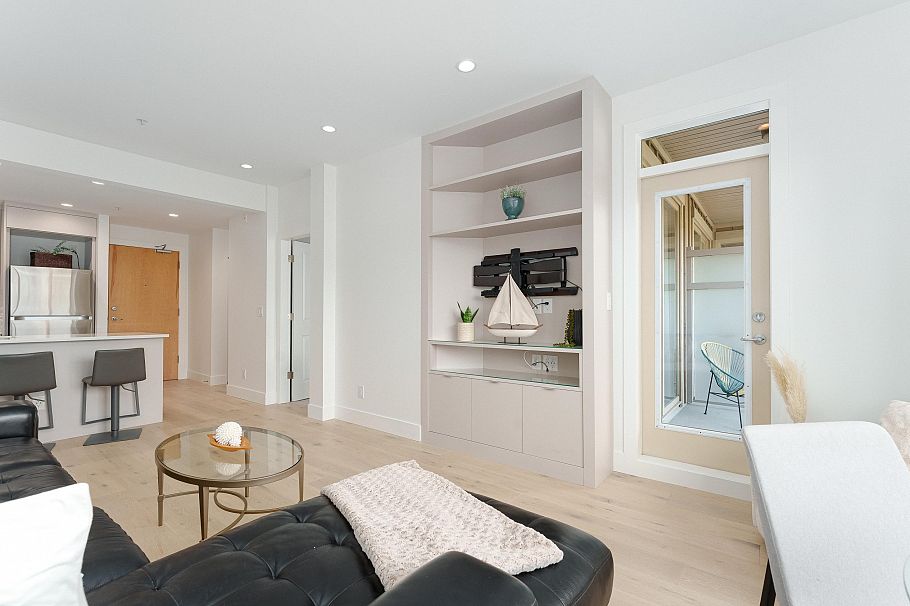 422 580 Raven Woods Drive North Vancouver, BC - 8