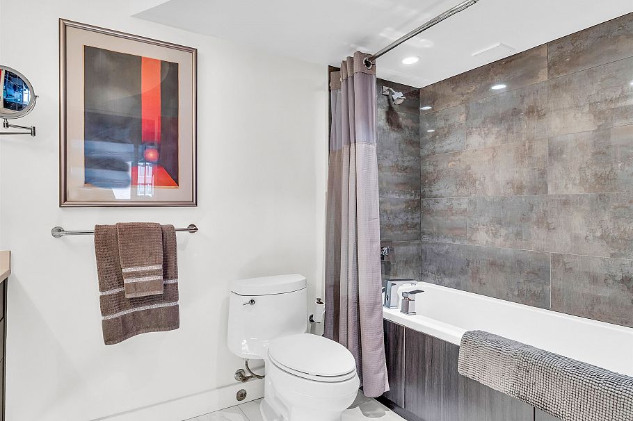 607 1450 Pennyfarthing Drive Vancouver, BC - 14