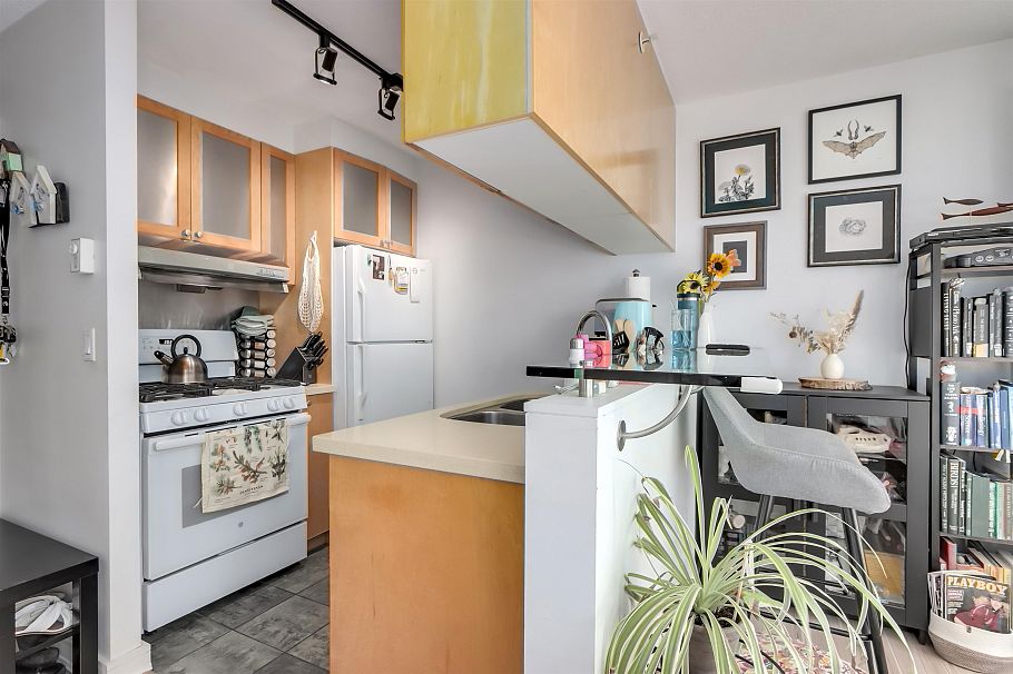 1406 1003 Burnaby Street Vancouver, BC - 16