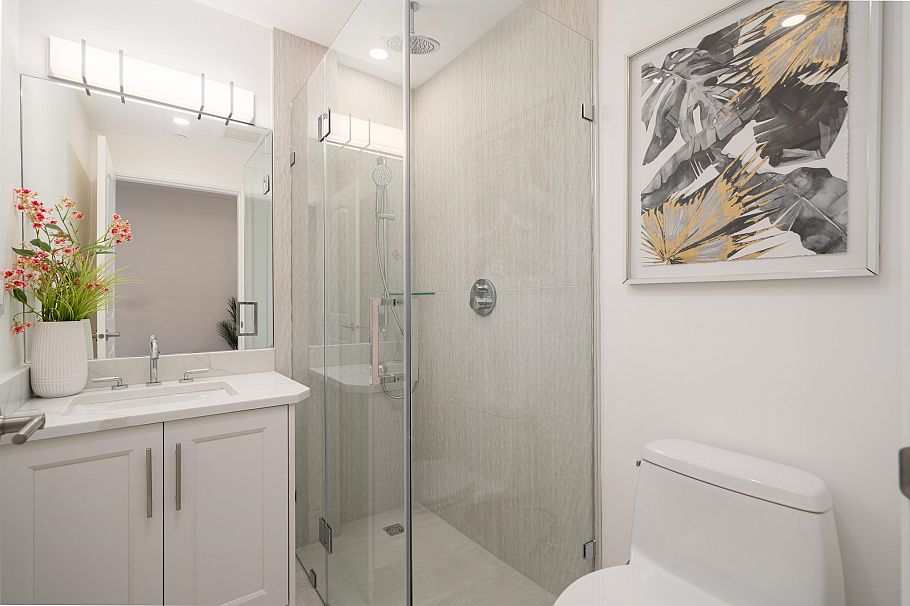 2523 W 8th Avenue Vancouver, BC - 11