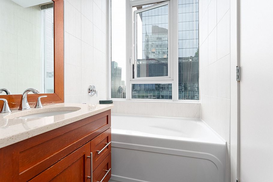 2803 1189 Melville Street Vancouver, BC - 14