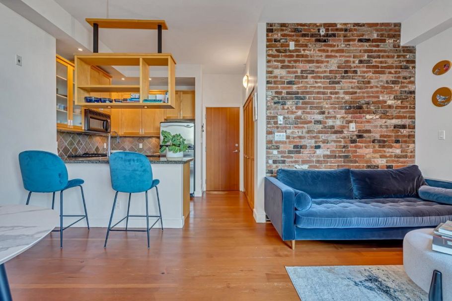 311 2515 Ontario Street Vancouver, BC - 6