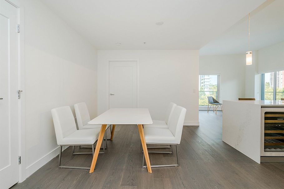 602 477 W 59th Avenue Vancouver, BC - 17