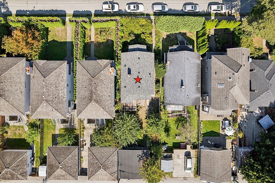 2746 West 41st Vancouver, BC - 8