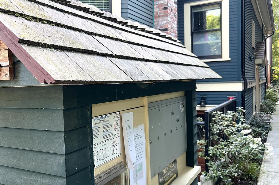 3 1150 Comox Street Vancouver, BC - 3