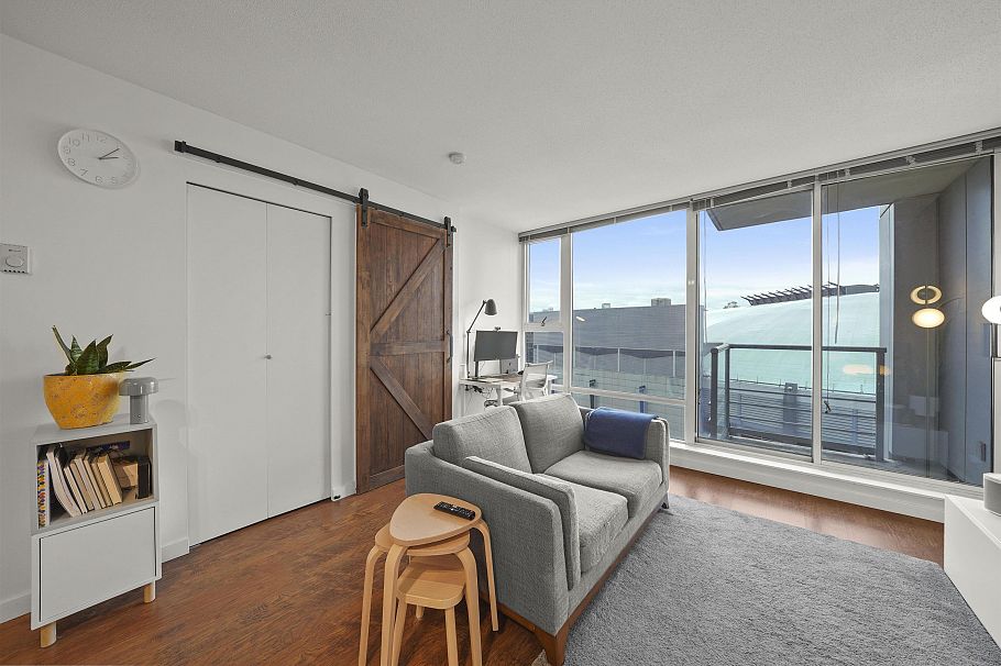 703 131 Regiment Square Vancouver, BC - 18