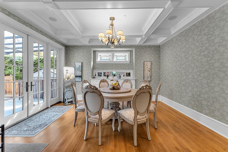 2937 W 45th Avenue Vancouver, BC - 4