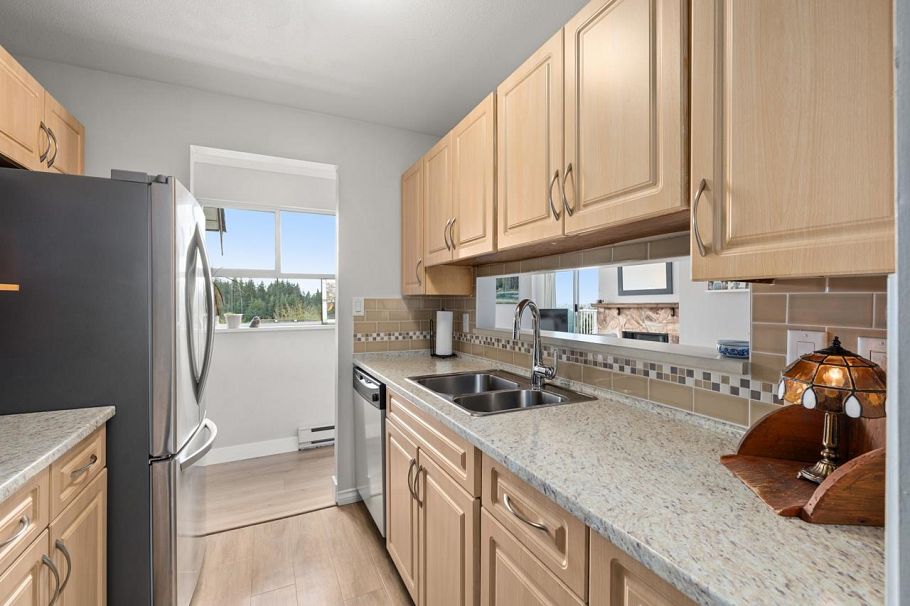 610 1000 Bowron Court North Vancouver, BC - 14