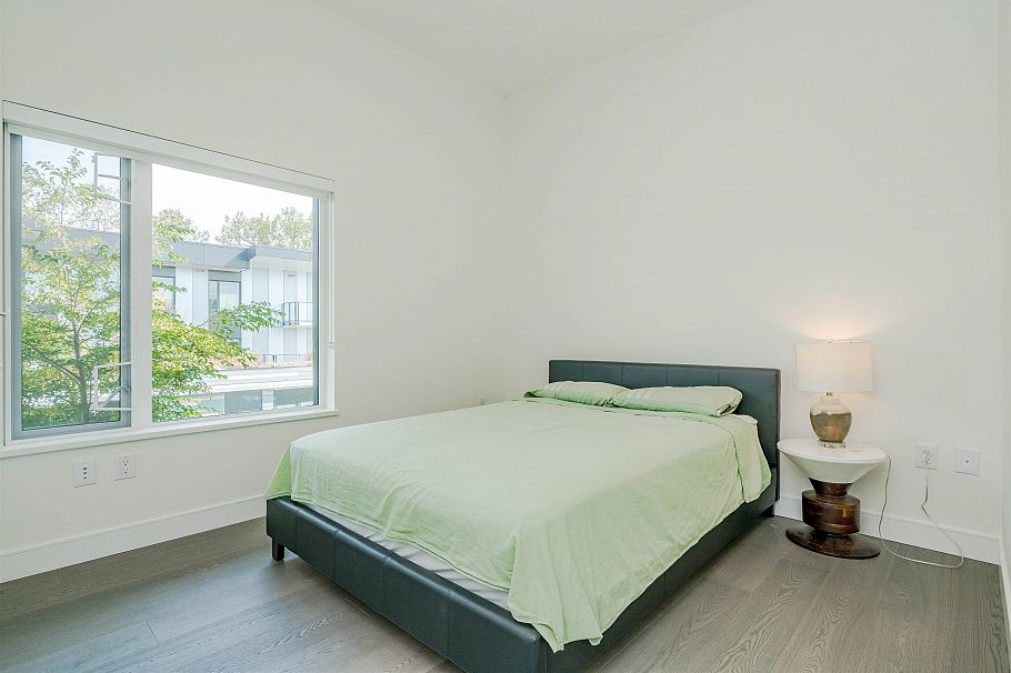 602 477 W 59th Avenue Vancouver, BC - 30