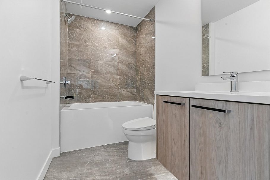 310 6859 Cambie Street Vancouver, BC - 12