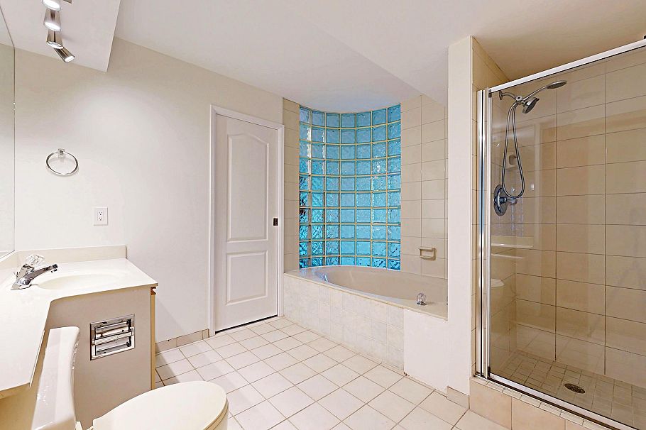 2004 1020 Harwood Street Vancouver, BC - 22