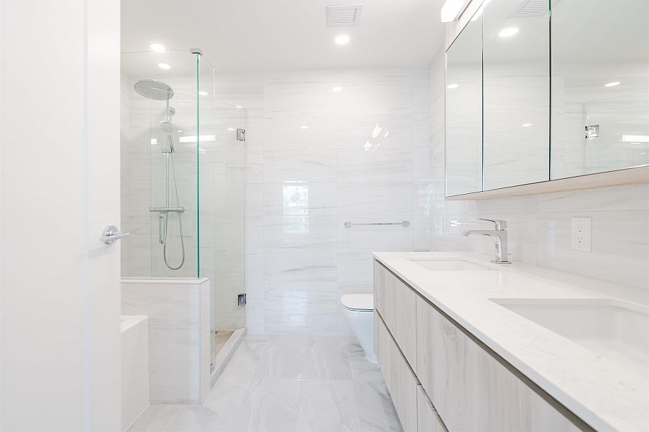 602 477 W 59th Avenue Vancouver, BC - 23