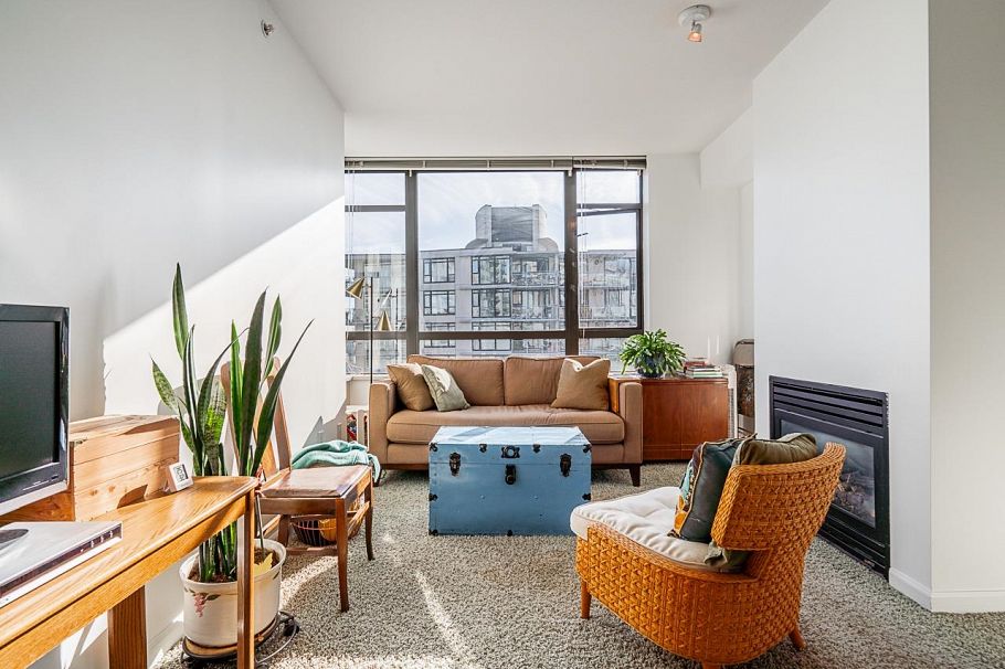 1004 170 W 1st Street North Vancouver, BC - 13