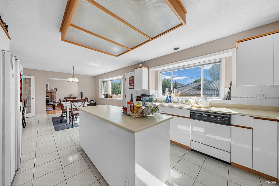 426 W 44th Avenue Vancouver, BC - 21