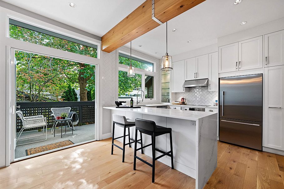 1866 W 15th Avenue Vancouver, BC - 3