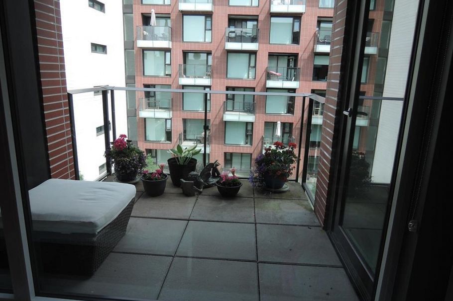 704 1571 W 57th Avenue Vancouver, BC - 8