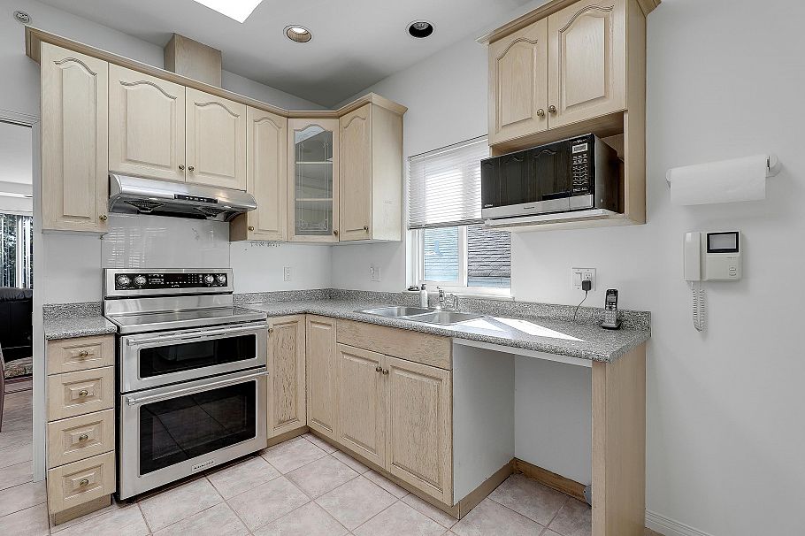 1257 E 60th Avenue Vancouver, BC - 13