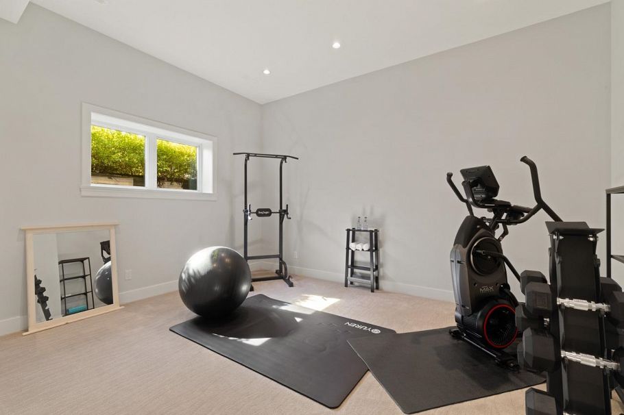 291 Monteray Avenue North Vancouver, BC - 33