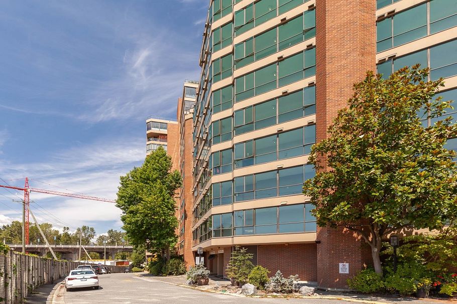 411 1450 Pennyfarthing Drive Vancouver, BC - 21