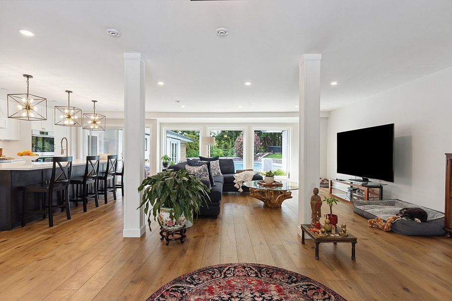 3061 Bewicke Avenue North Vancouver, BC - 5