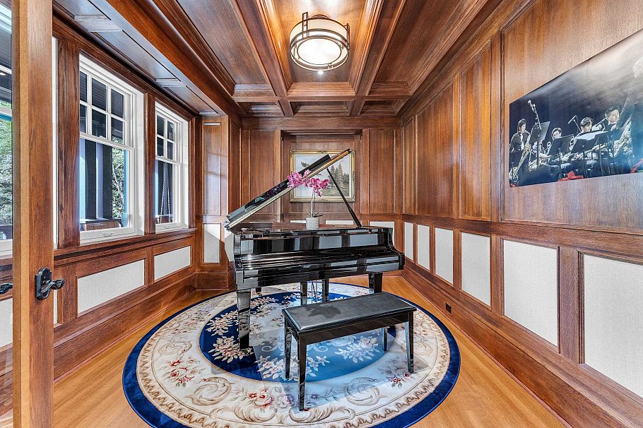 2937 W 45th Avenue Vancouver, BC - 3