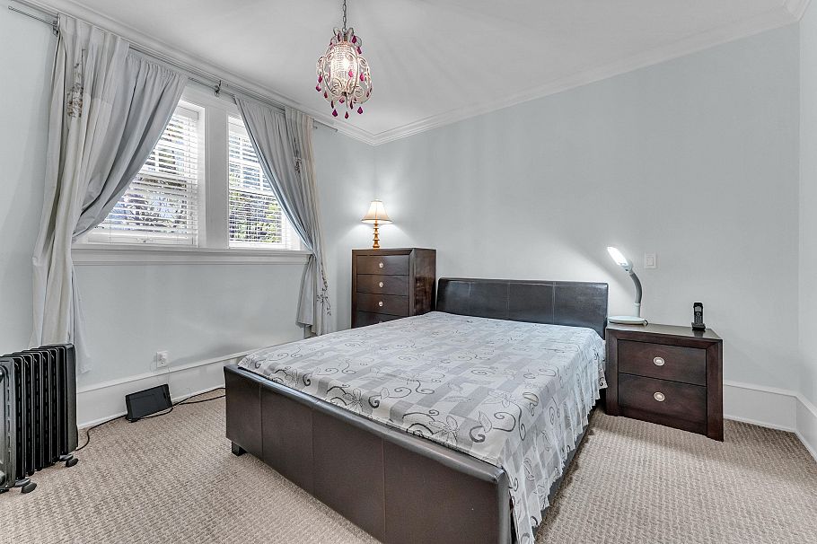 2937 W 45th Avenue Vancouver, BC - 16