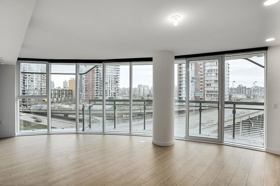 584 87 Nelson Street Vancouver, BC - 7