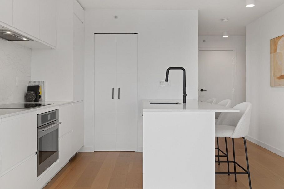 3002 909 Mainland Street Vancouver, BC - 5