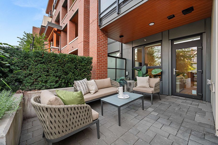 111 2550 Garden Drive Vancouver, BC - 18