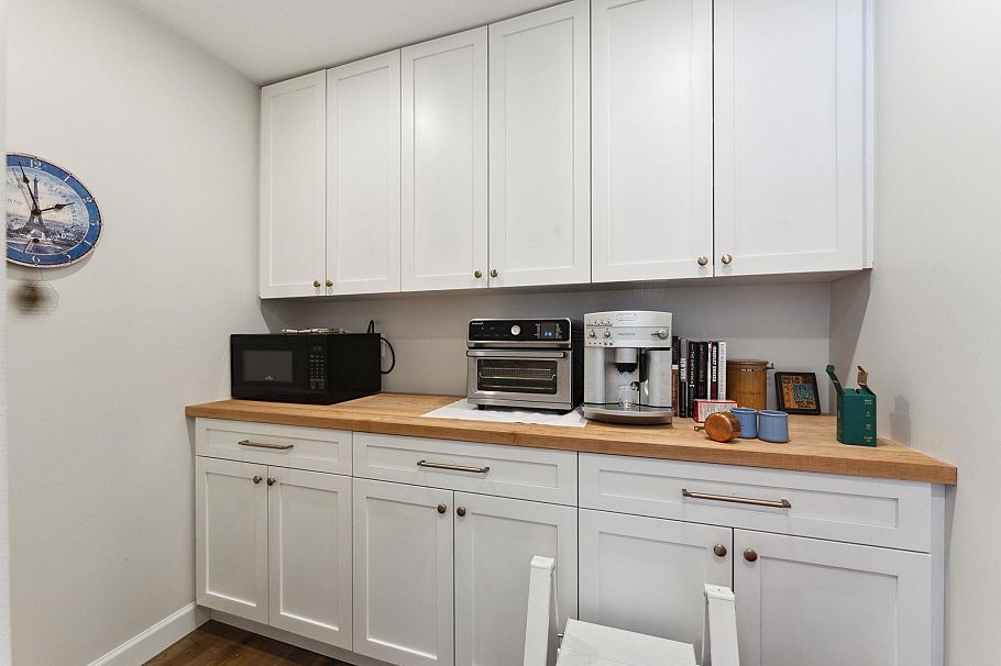 3061 Bewicke Avenue North Vancouver, BC - 23