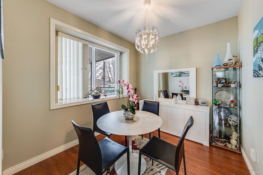 2048 E 1st Avenue Vancouver, BC - 10