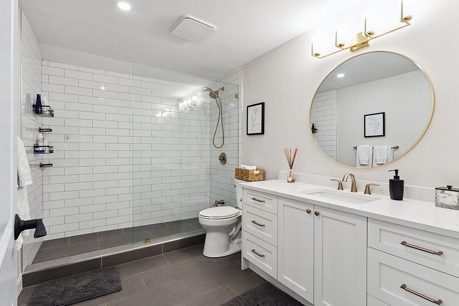 3061 Bewicke Avenue North Vancouver, BC - 20