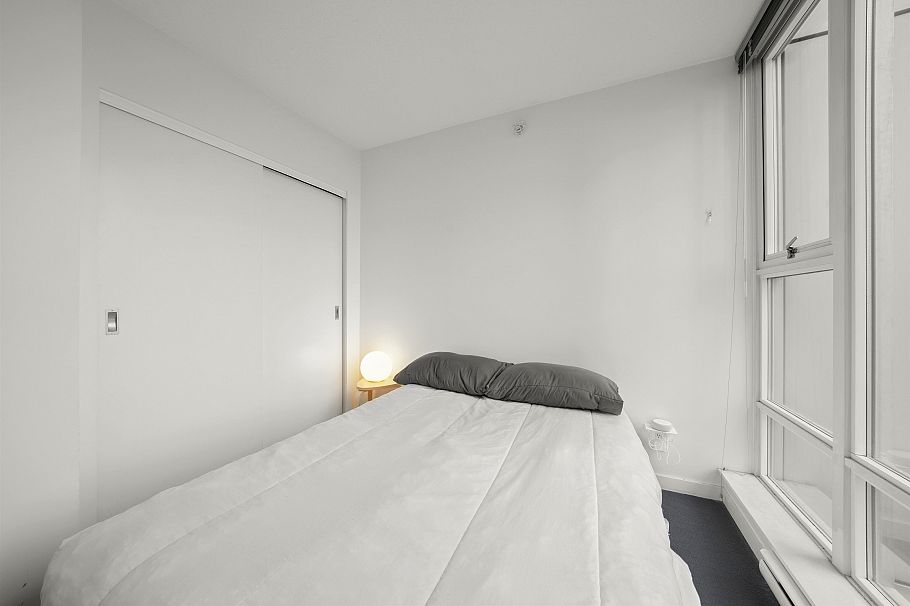 703 131 Regiment Square Vancouver, BC - 10