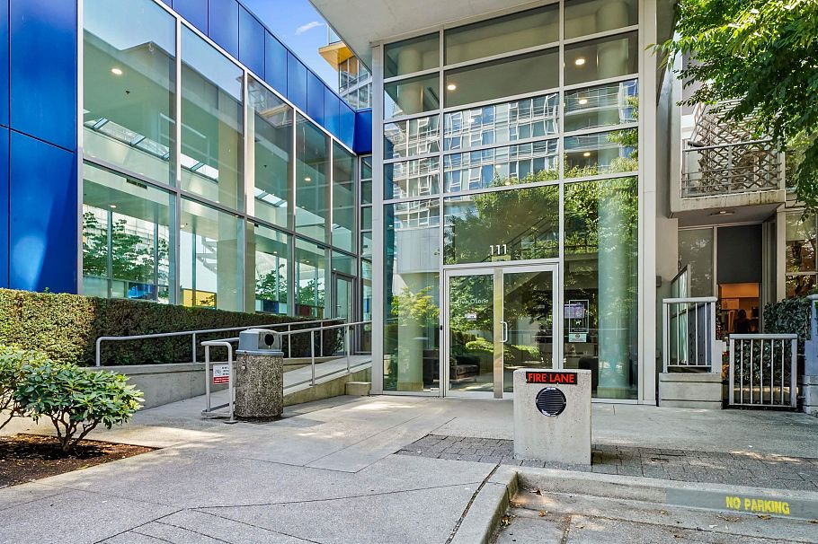 703 131 Regiment Square Vancouver, BC - 29