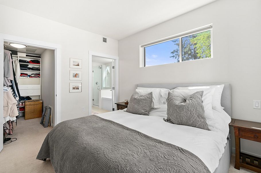 205 615 E 3rd Street North Vancouver, BC - 17