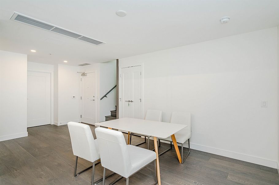 602 477 W 59th Avenue Vancouver, BC - 15