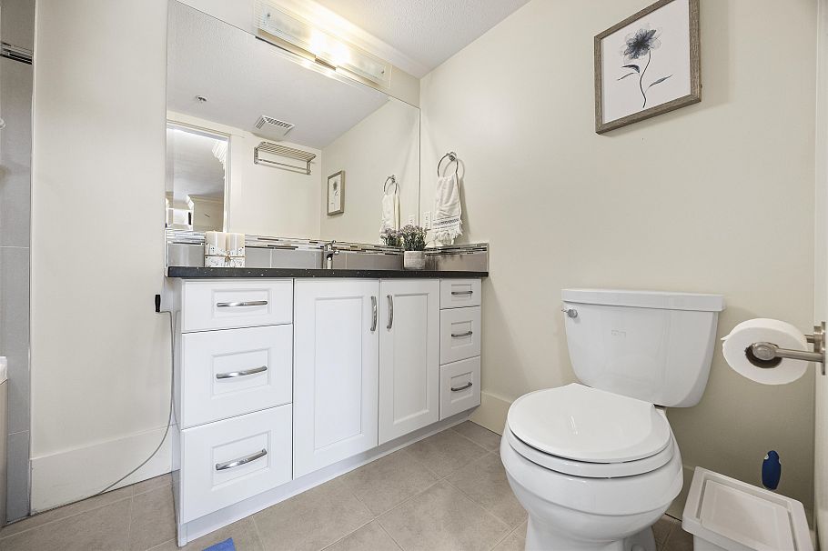 312 5723 Collingwood Street Vancouver, BC - 14