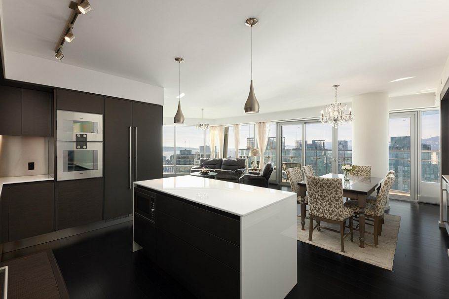 3803 1151 W Georgia Street Vancouver, BC - 2