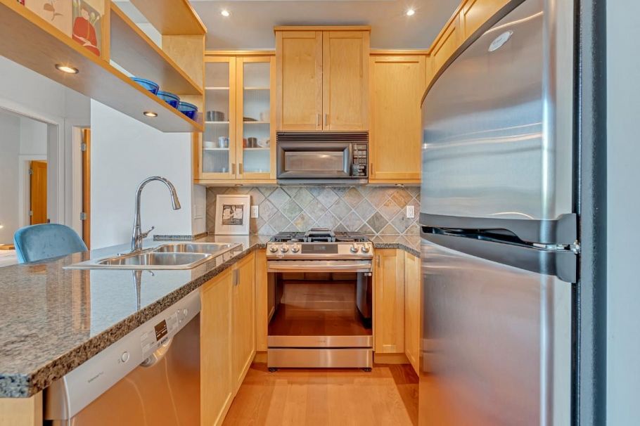 311 2515 Ontario Street Vancouver, BC - 8