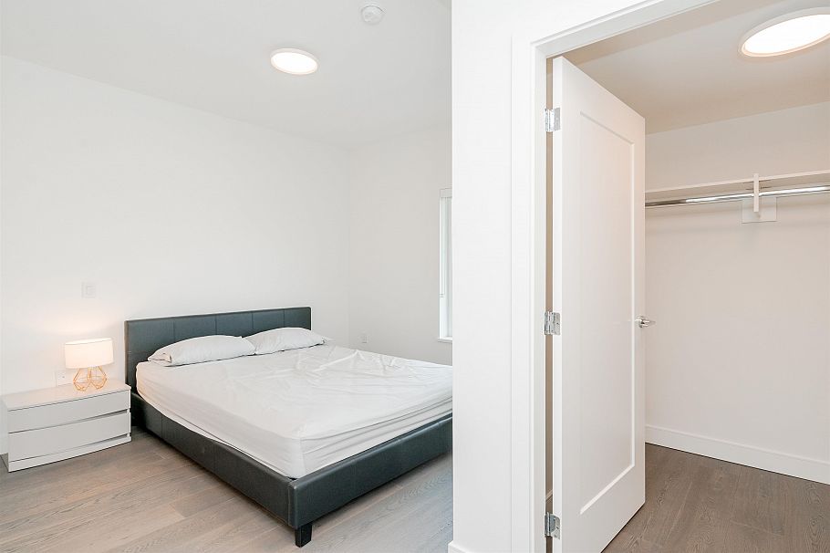 602 477 W 59th Avenue Vancouver, BC - 19