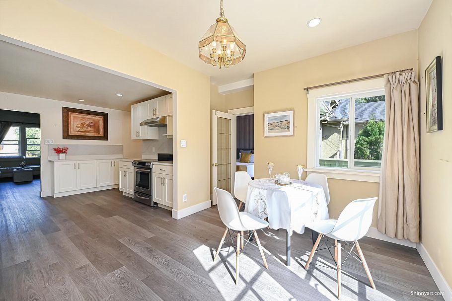 2696 W 42nd Avenue Vancouver, BC - 3