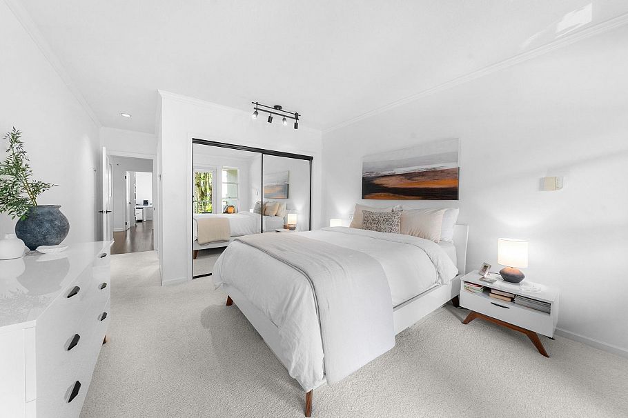 204 3151 Woodbine Drive North Vancouver, BC - 24