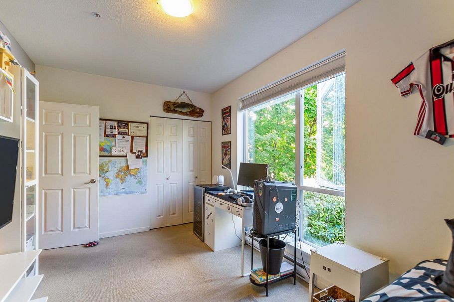 302 3608 Deercrest Drive North Vancouver, BC - 21