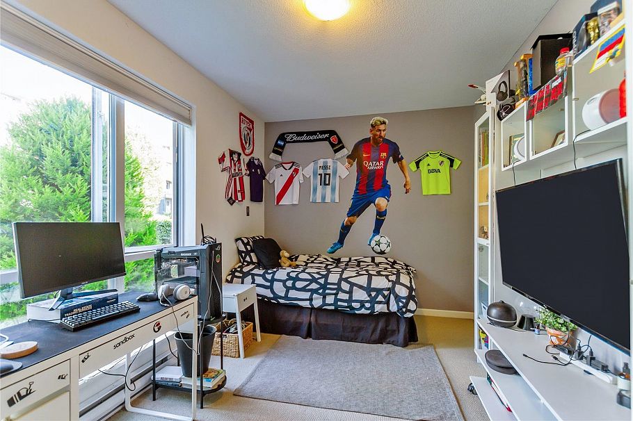 302 3608 Deercrest Drive North Vancouver, BC - 20