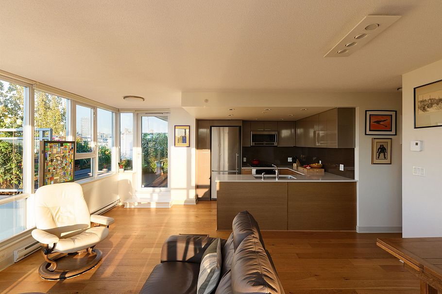 701 1808 W 3rd Avenue Vancouver, BC - 4