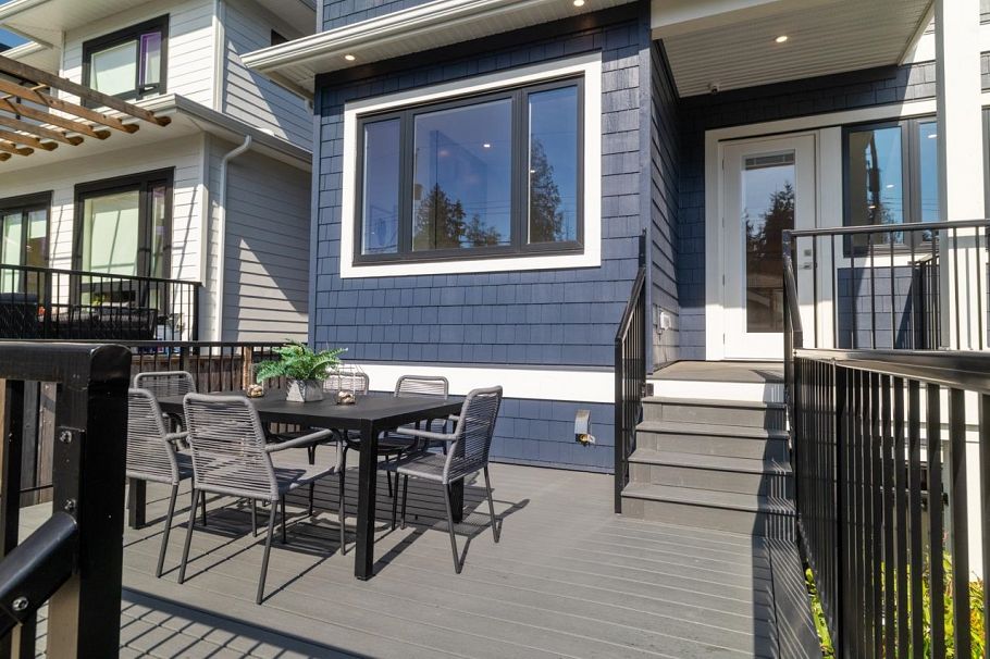 619 E 22nd Street North Vancouver, BC - 33