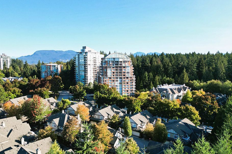 705 5615 Hampton Place Vancouver, BC - 2