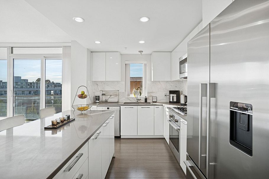 605 3281 E Kent Avenue North Vancouver, BC - 16