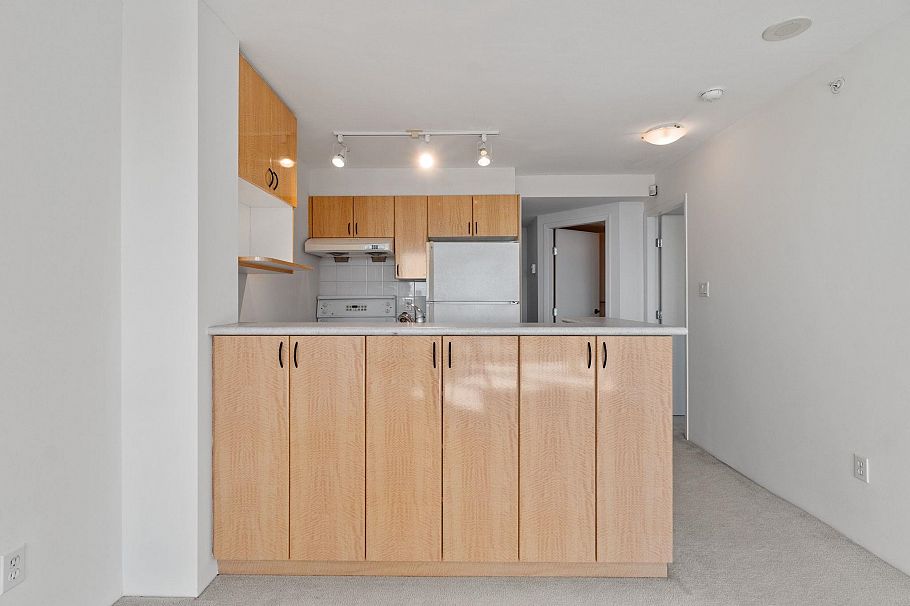 707 2763 Chandlery Place Vancouver, BC - 7